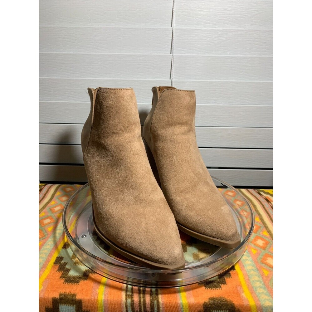Women's Bamboo 8 Faux Suede Faux Wood Block Heeled Ankle Boot Zipper Back